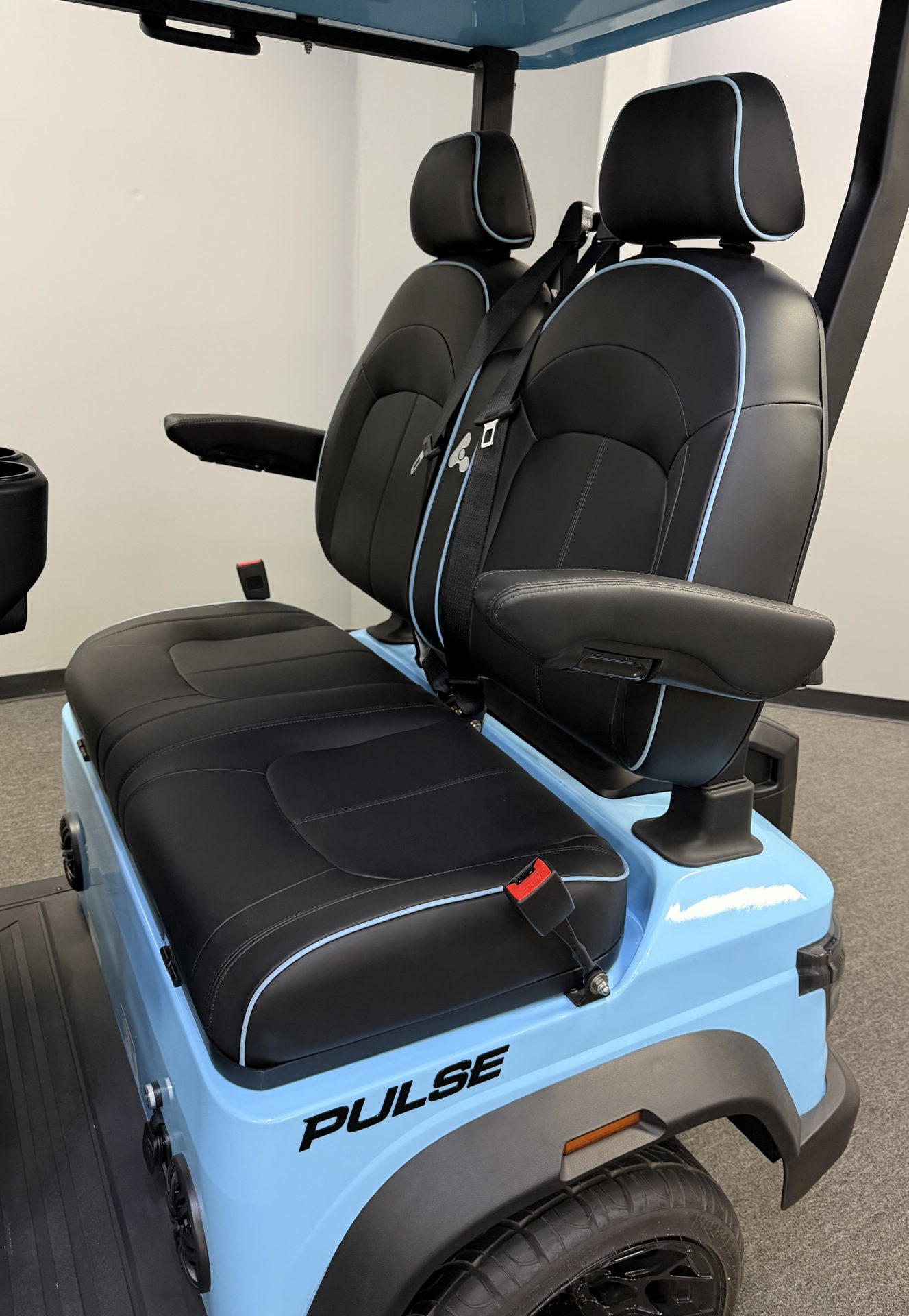 
								2026 ActivEV Pulse 4F full									