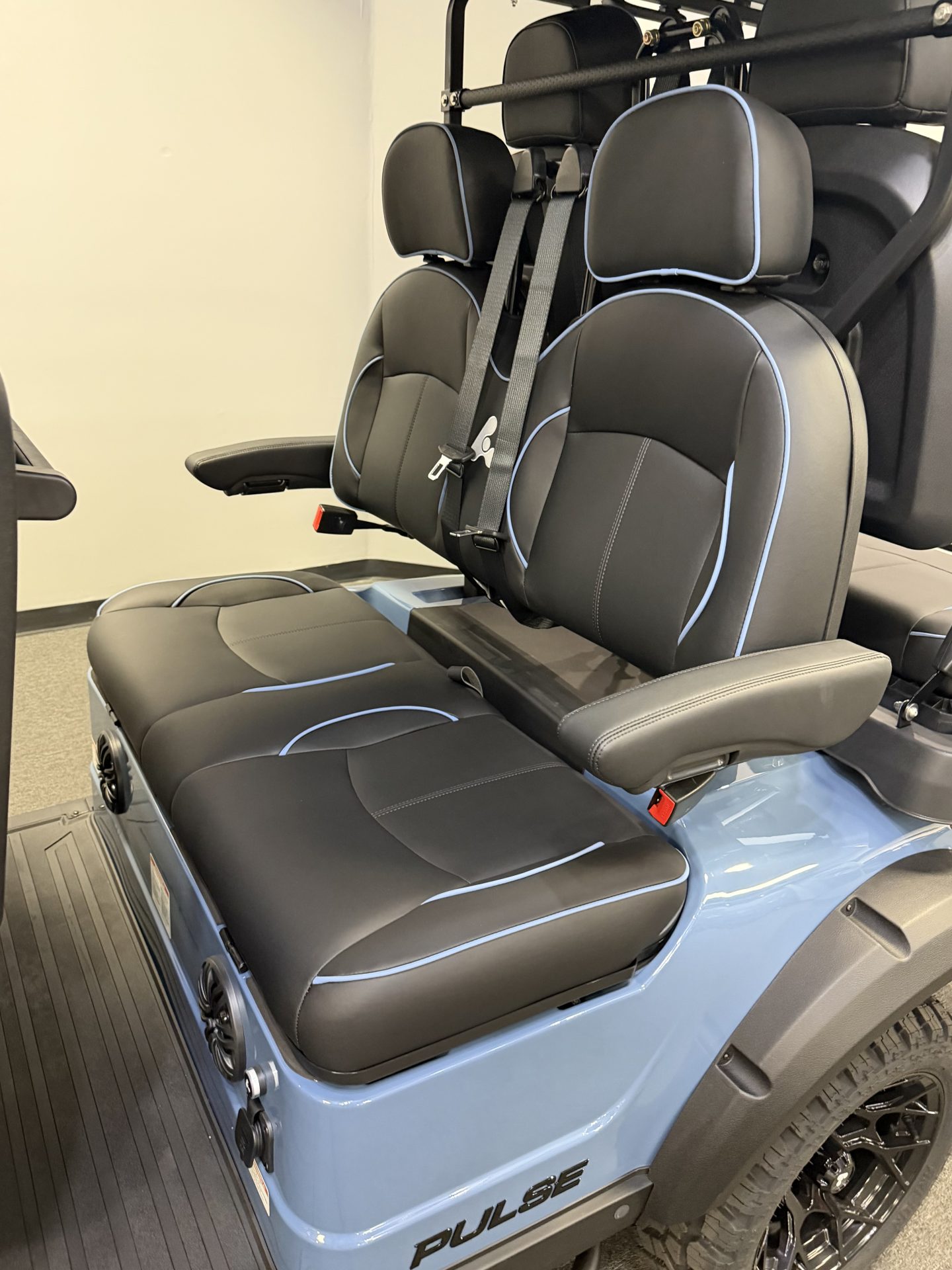 
								2026 ActivEV Pulse 6L full									