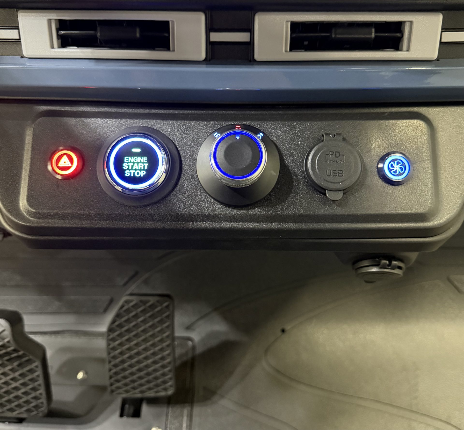 
								2026 Sivo Edge 4F full									