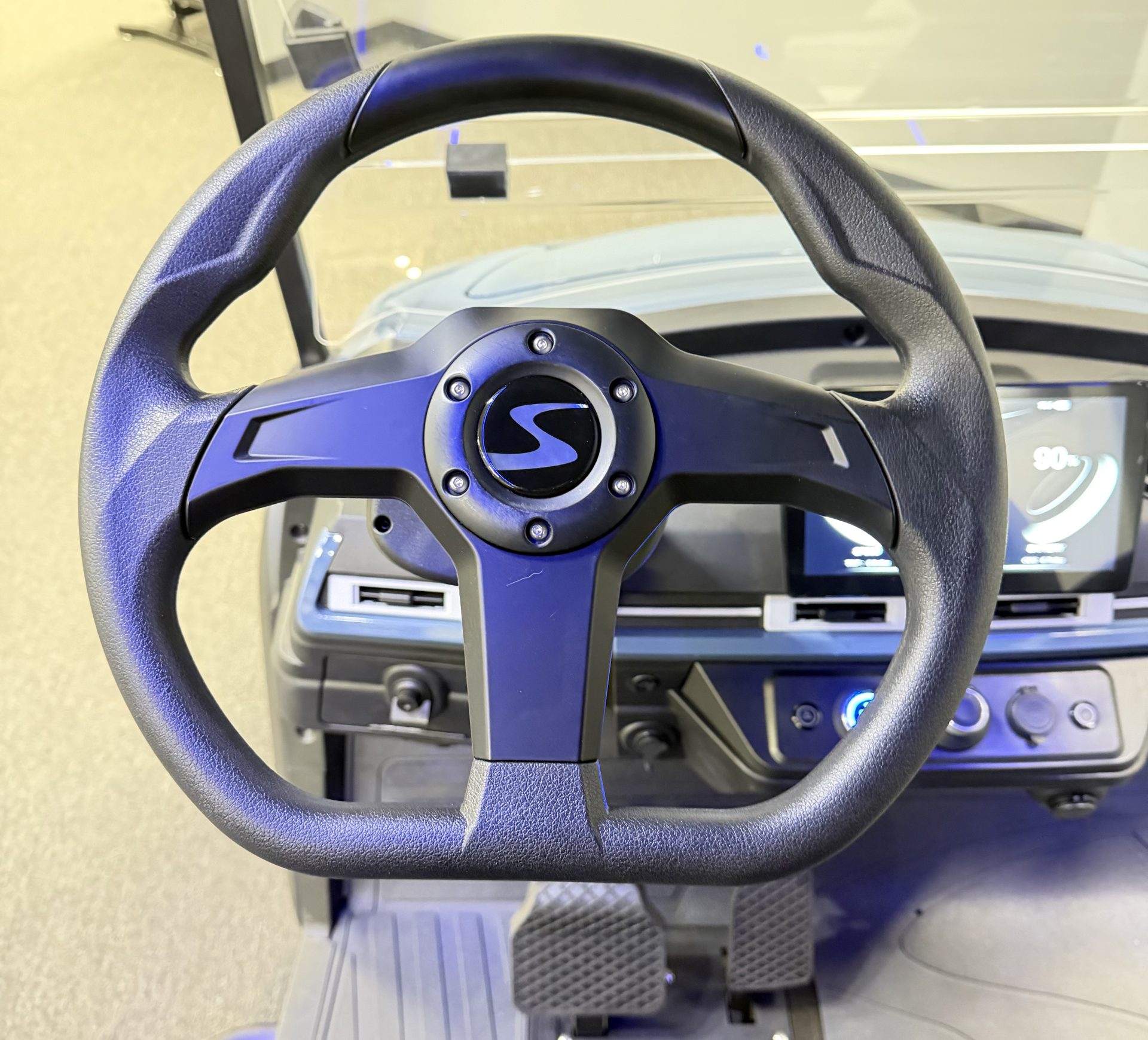 
								2026 Sivo Edge 4FL full									