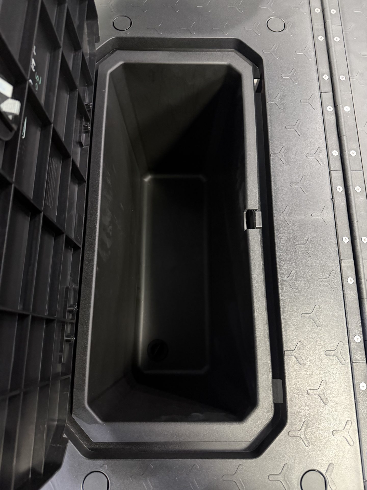 
								2026 Sivo Edge 6L full									