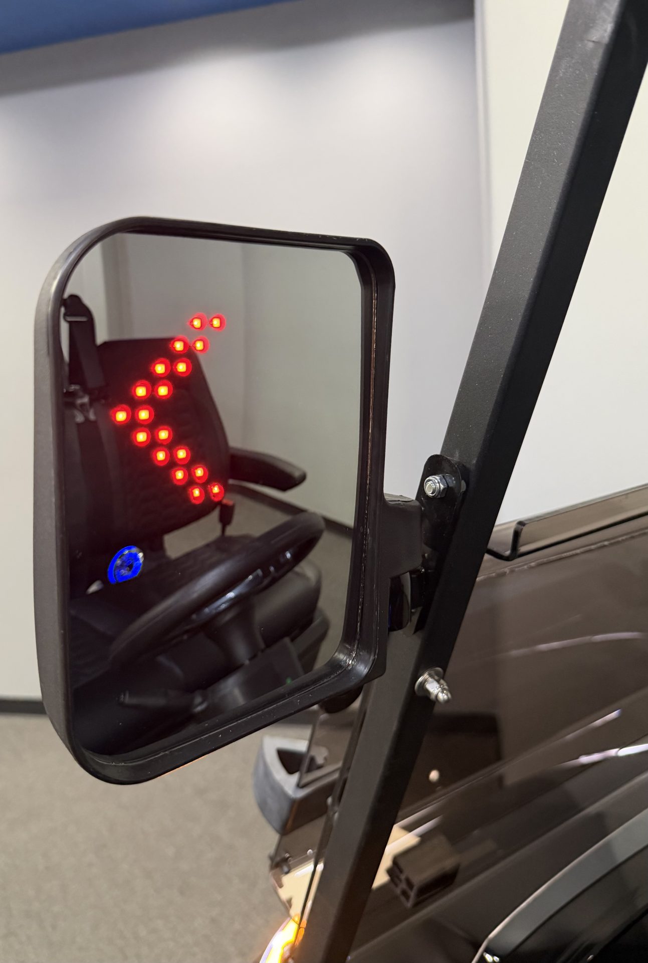 
								2026 Venom EV Stealth 4L full									