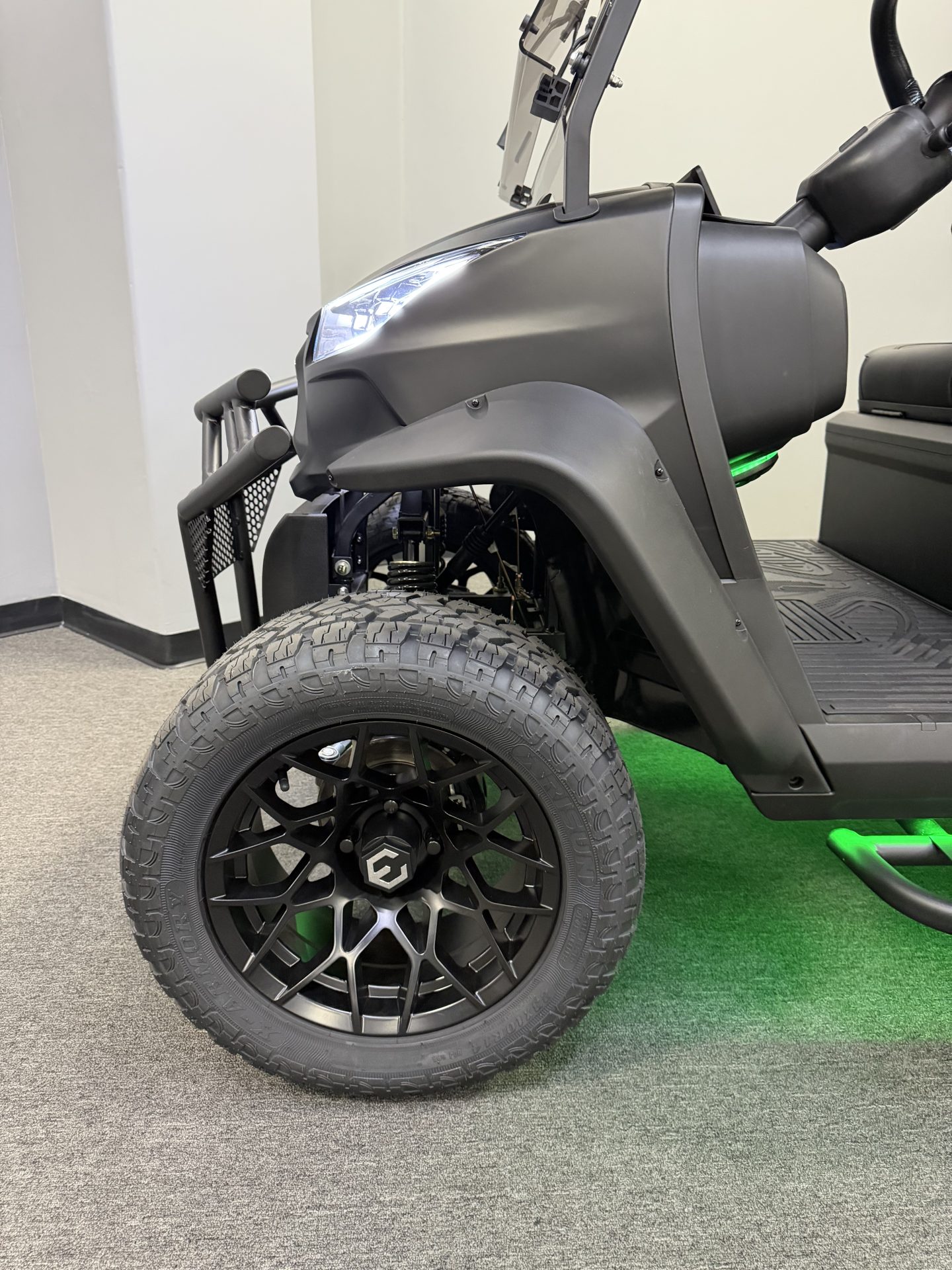 
								2026 Venom EV Stealth 4L full									