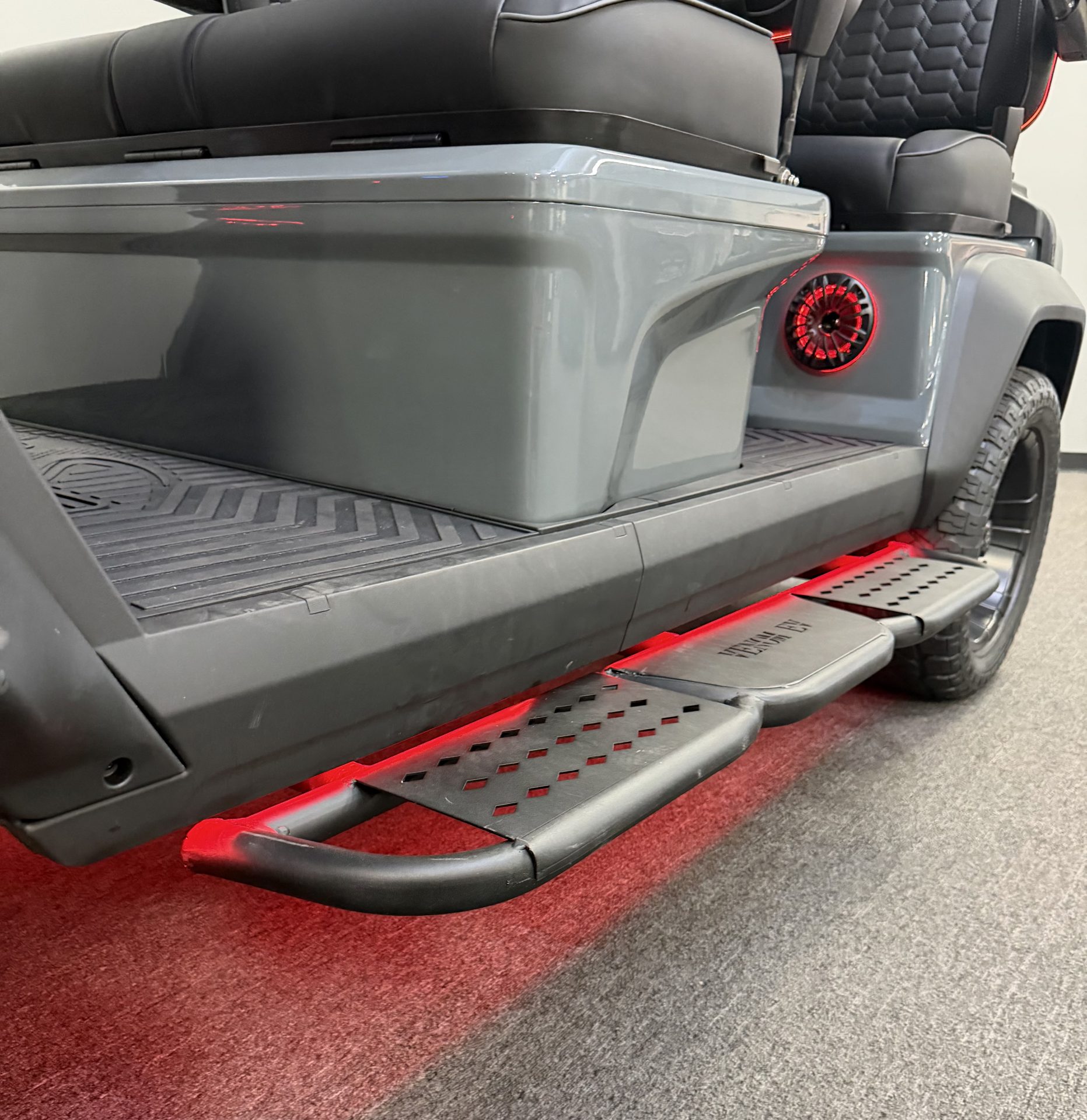 
								2026 Venom EV Stealth 4L full									
