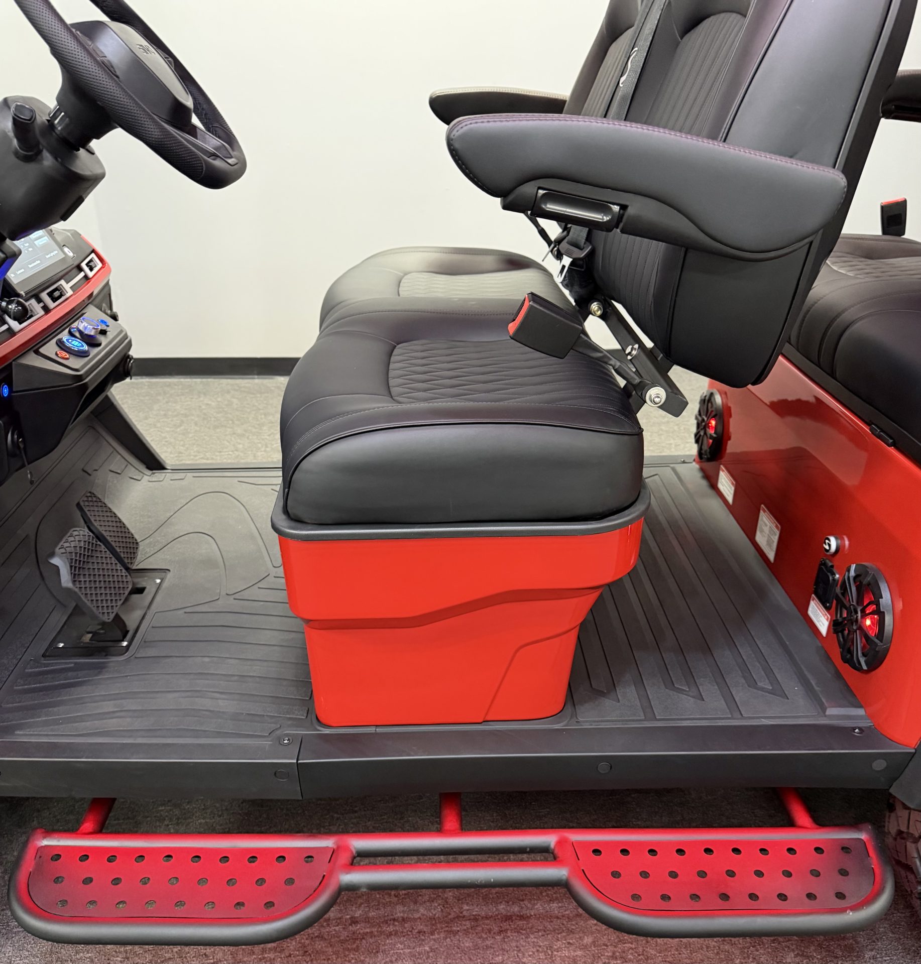 
								2027 Sivo Edge 4FL full									