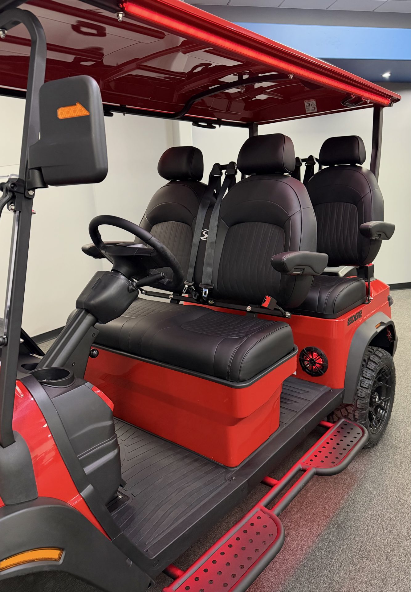 
								2027 Sivo Edge 4FL full									