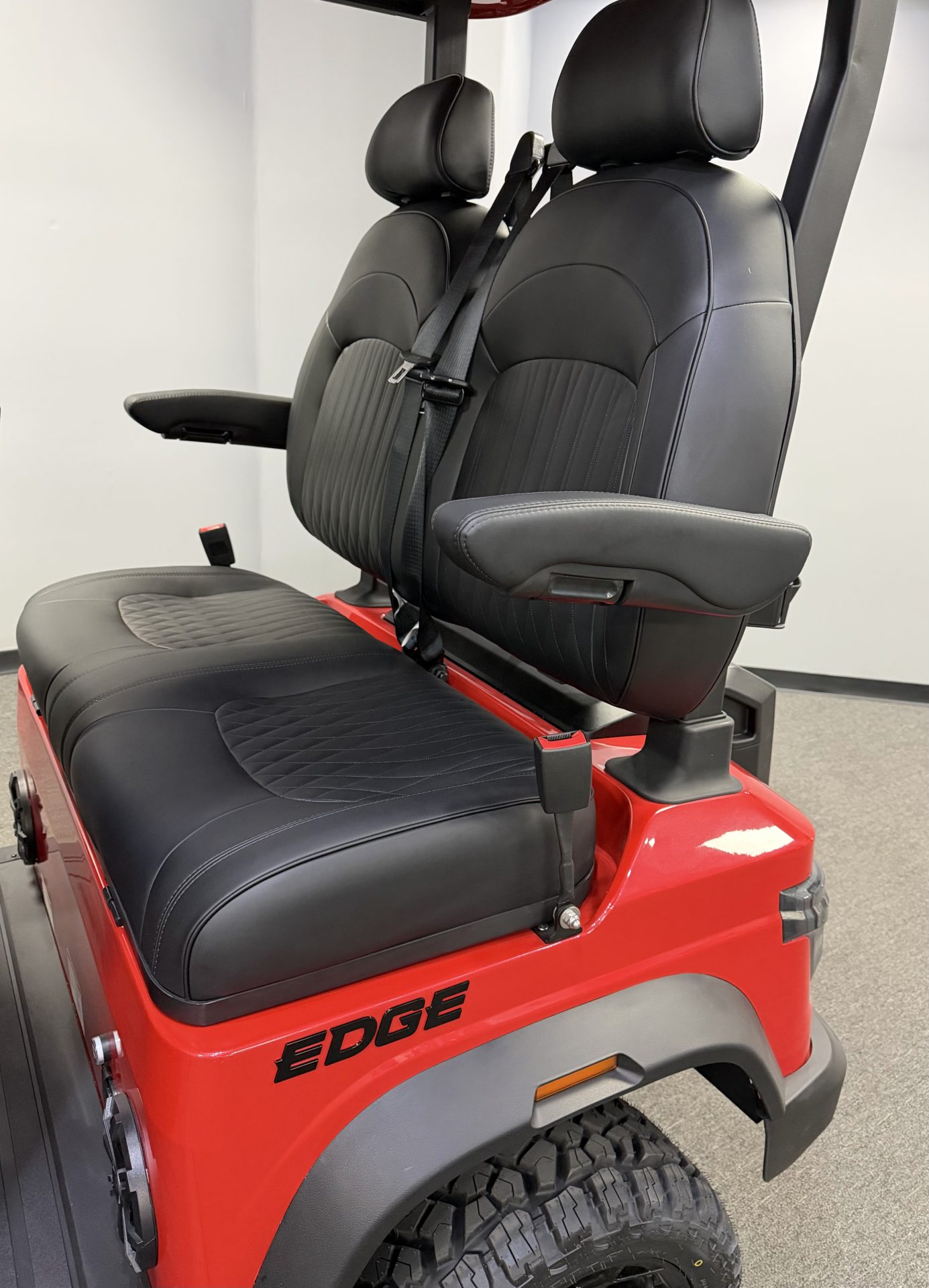 
								2027 Sivo Edge 4FL full									