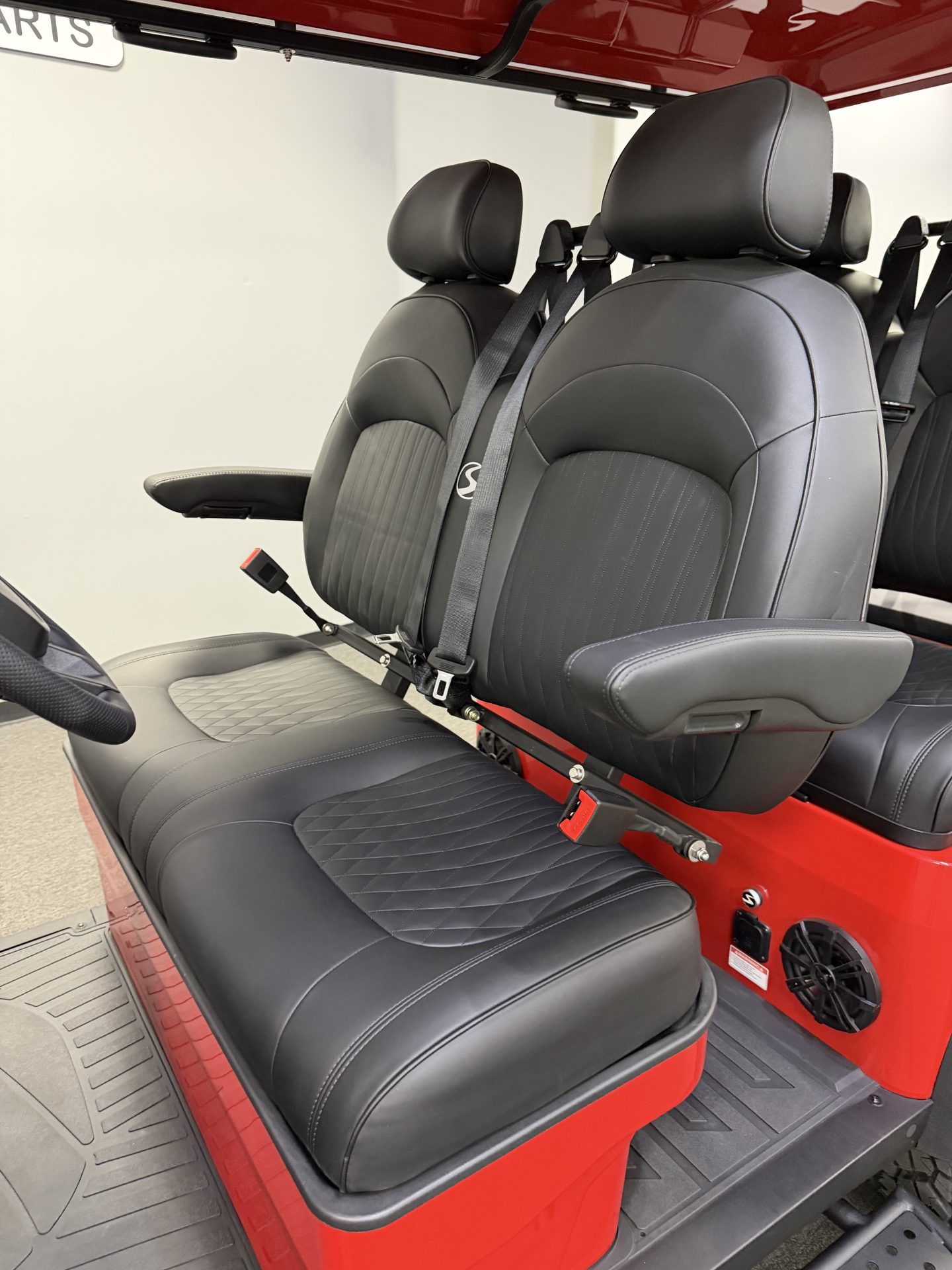 
								2027 Sivo Edge 4FL full									